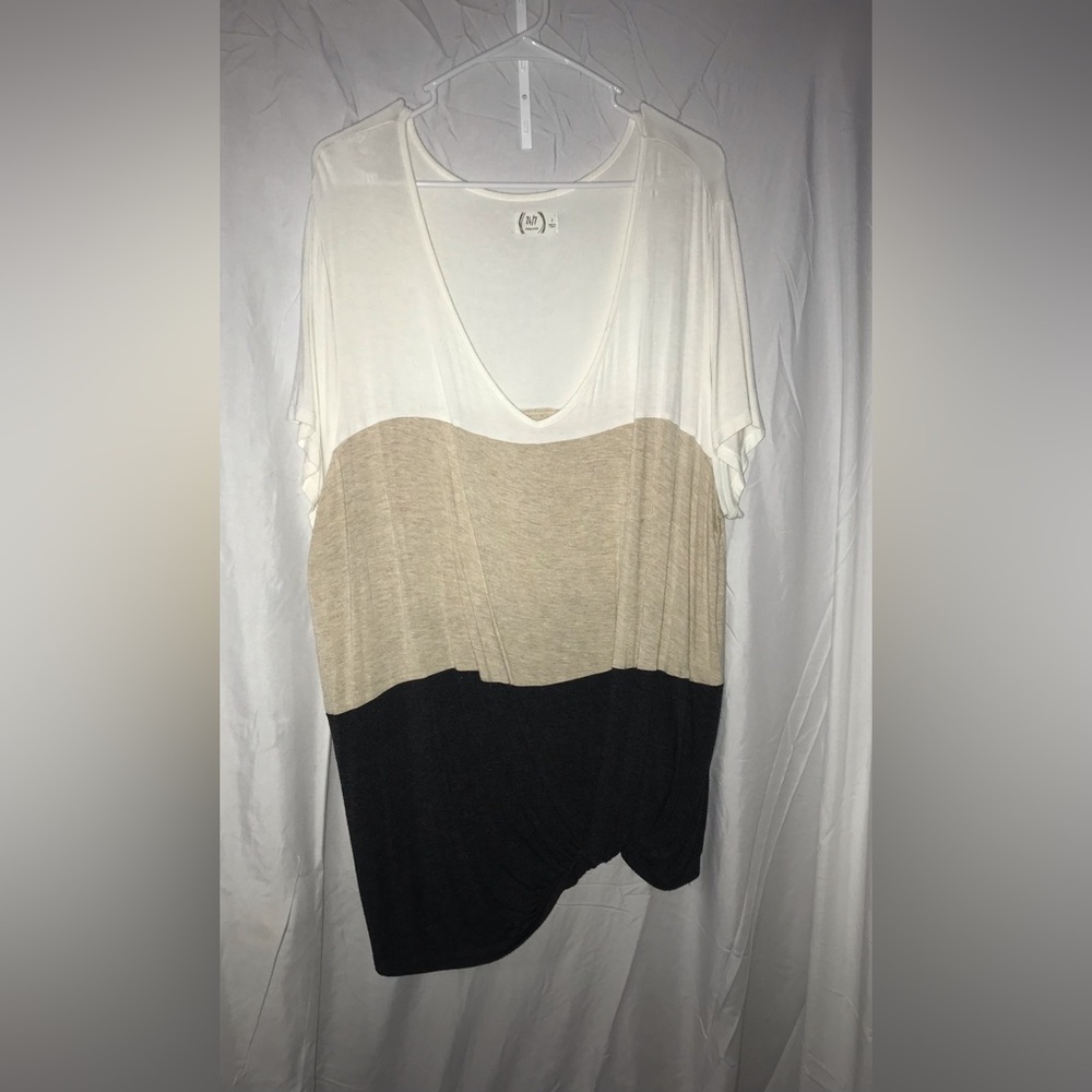 Short sleeve casual top